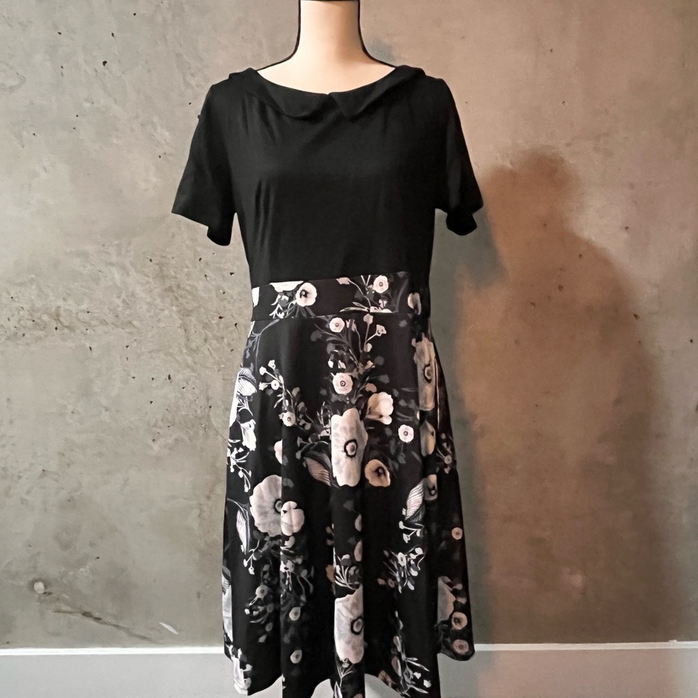 Black Short Sleeve Floral Fit-and-Flare Dress